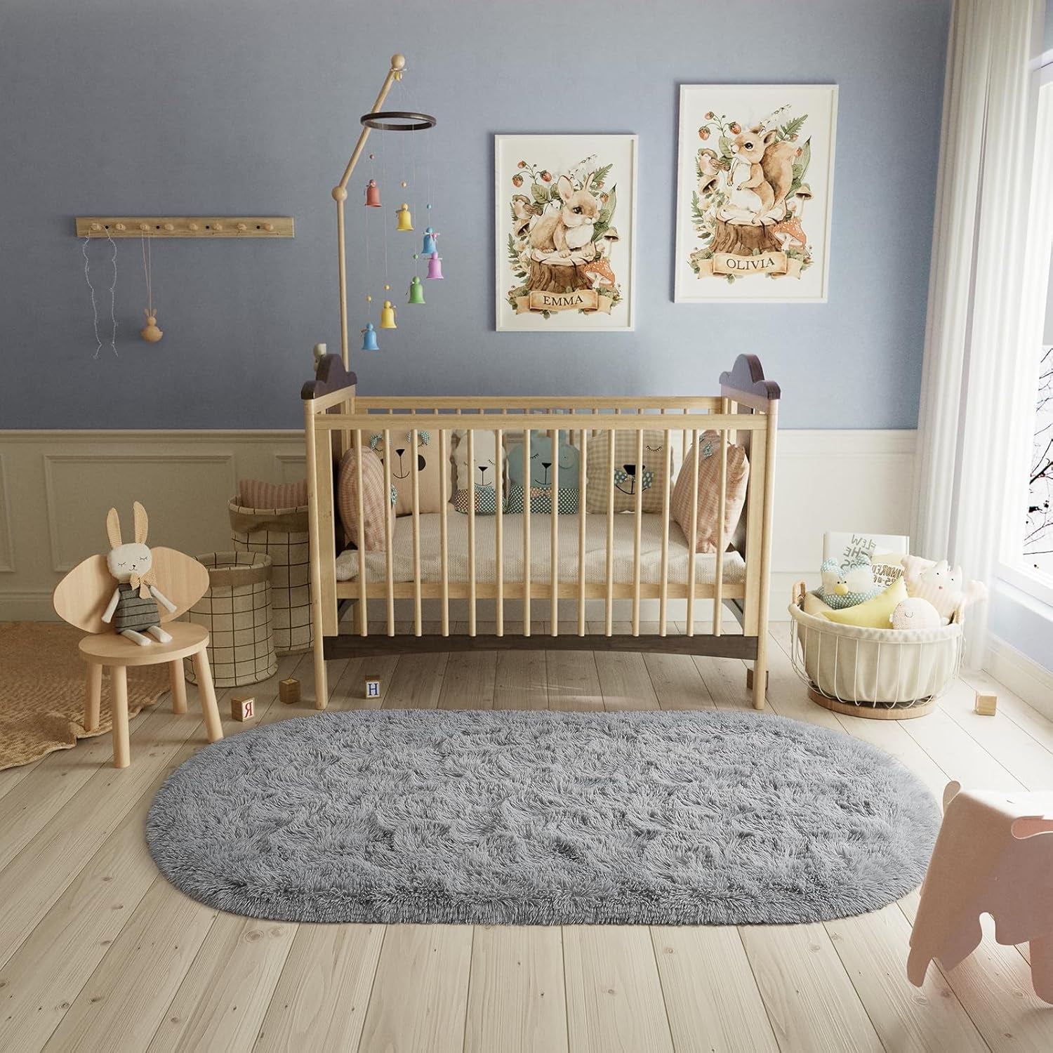 Fluffy Bedroom Rug 2.6' X 5.3', Shaggy Area Rug for Bedroom Bedside, Soft Oval Throw Rugs Carpet for Living Room Kids Girls Home Decor